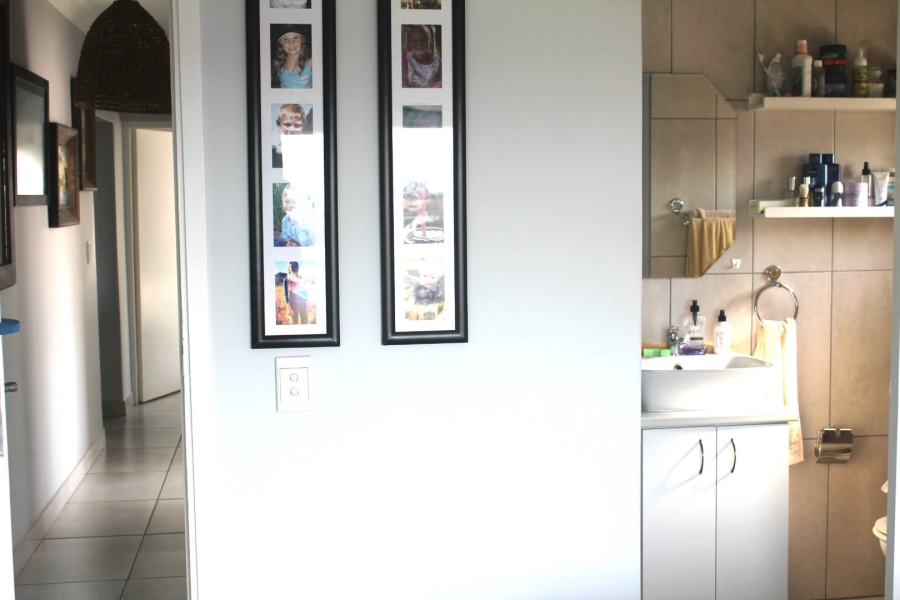 3 Bedroom Property for Sale in Hartenbos Central Western Cape